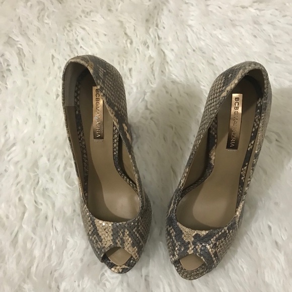BCBG Max Azria Snake Skin Print Leather Block Heel - Picture 2 of 5